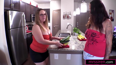 Big Ass Housewives Demonstrate Alternative Use of Veggies
